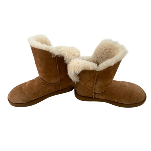 UGG Bailey Button Short Boots Chestnut - Size 7 - Picture 5 of 9